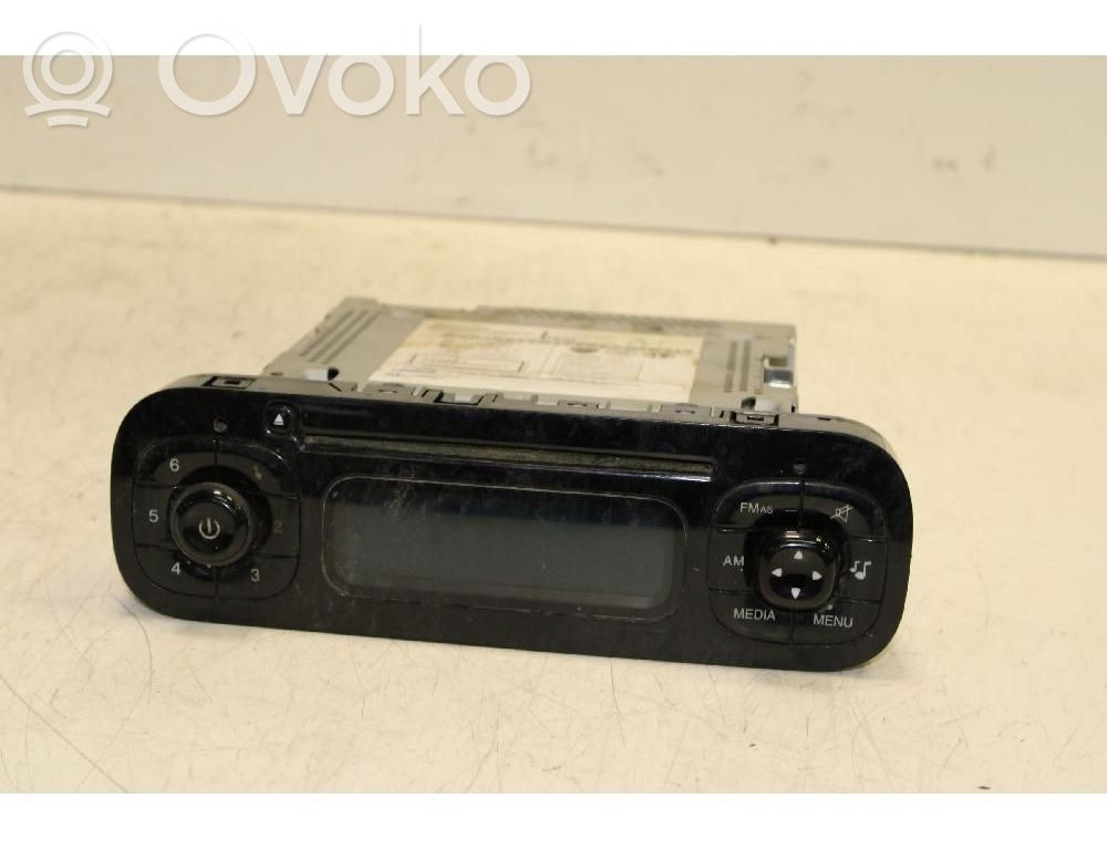Fiat Panda III Panel / Radioodtwarzacz CD/DVD/GPS 