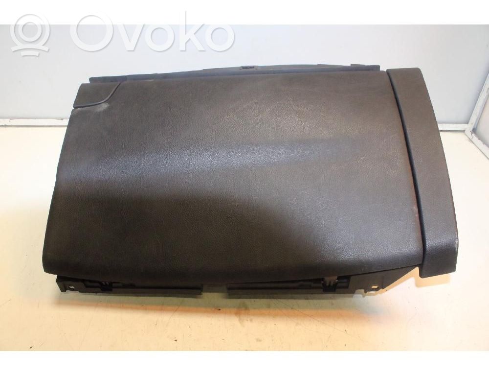 Glove box   EM2BR06010AB