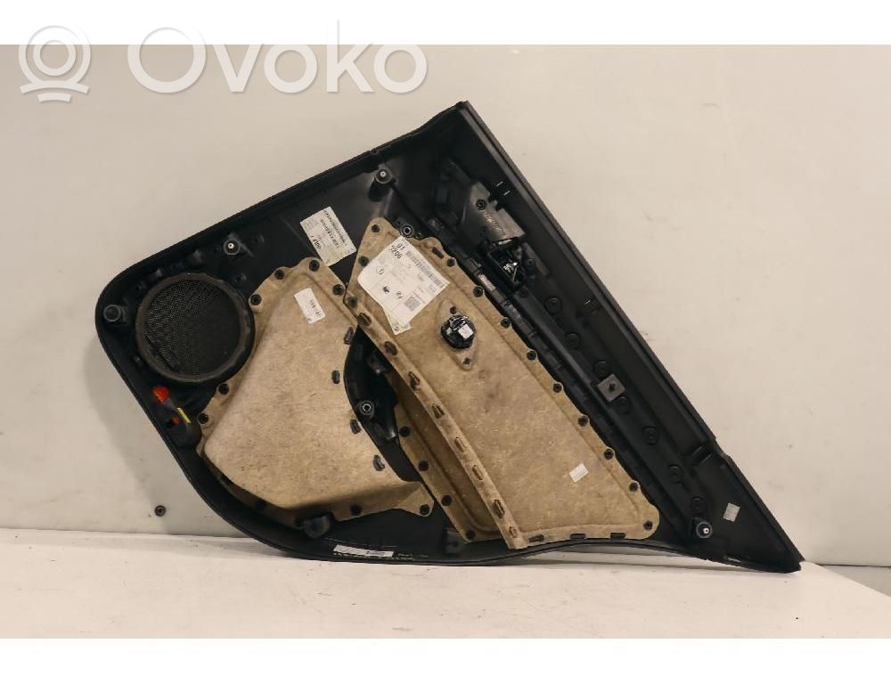 Takaoven verhoilu