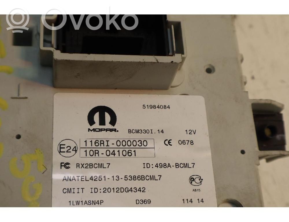 Fiat 500L Ramka / Moduł bezpieczników 