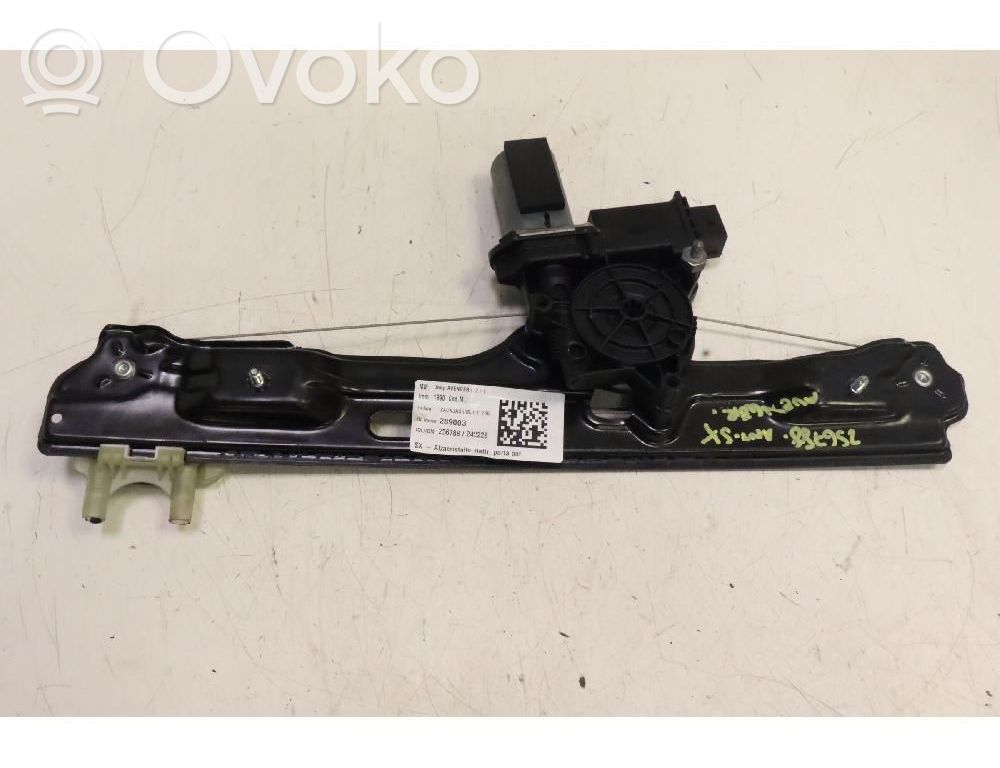 Jeep Avenger Alzacristalli della portiera anteriore con motorino