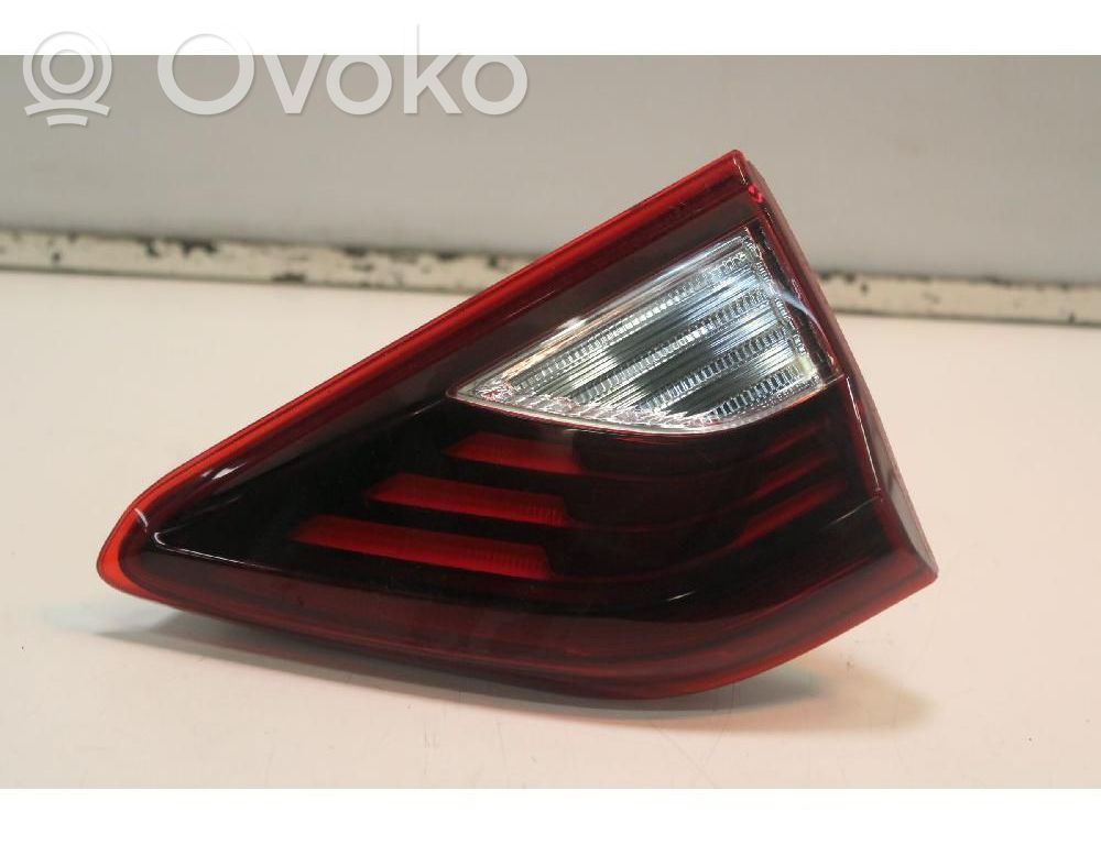 KIA Stonic Luci posteriori del portellone del bagagliaio 