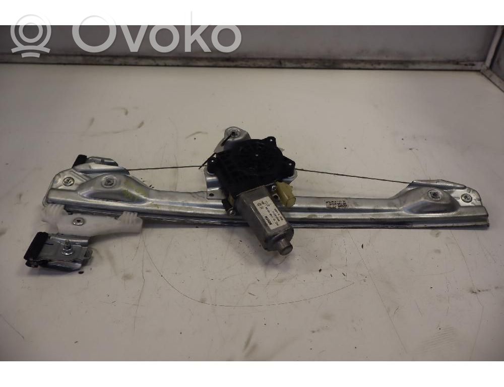 Opel Karl Macara ușă față cu motor 