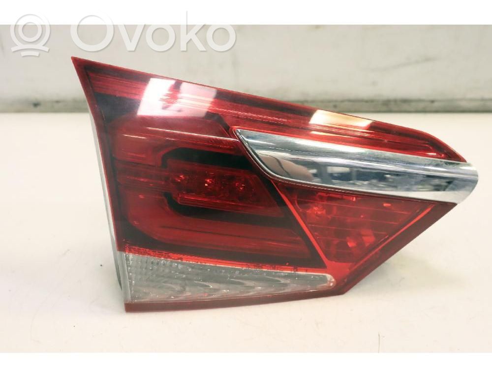 Hyundai i40 Lampy tylnej klapy bagażnika 
