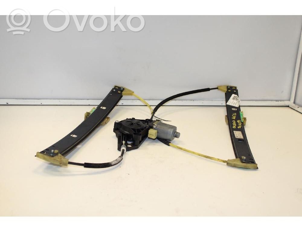 Elektryczny podnośnik szyby drzwi przednich   U130822716