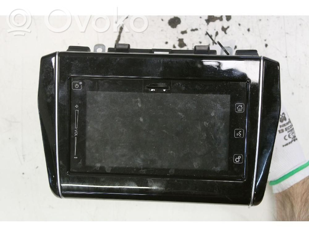 Suzuki Swift III Panel / Radioodtwarzacz CD/DVD/GPS