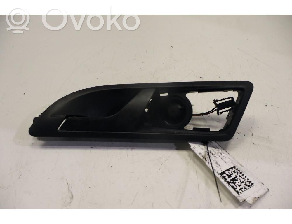 Manecilla interna puerta delantera   1Z0837247