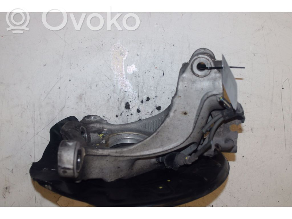 Volkswagen PASSAT B8 Mozzo ruota anteriore