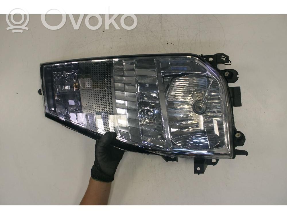 Renault Maxity Phare frontale 