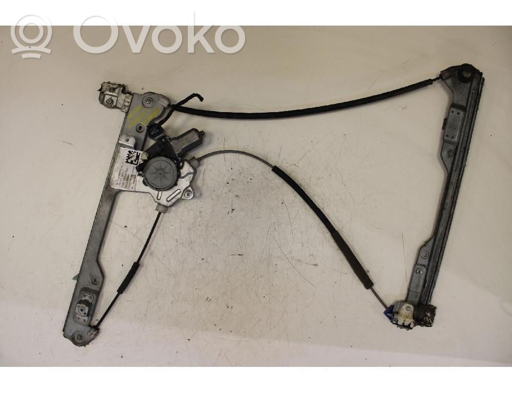 Renault Maxity Elektryczny podnośnik szyby drzwi przednich 