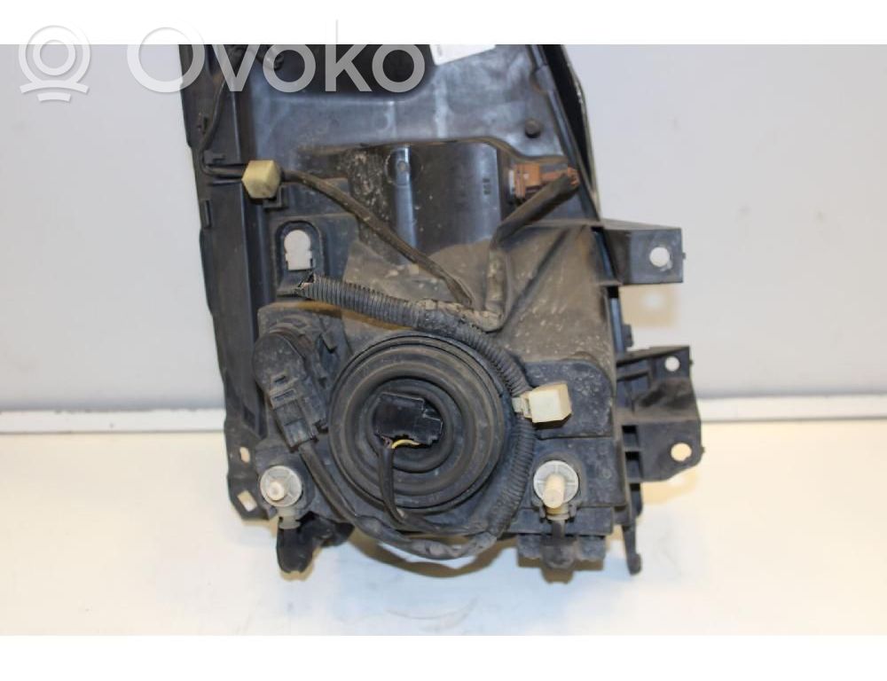 Renault Maxity Lampa przednia
