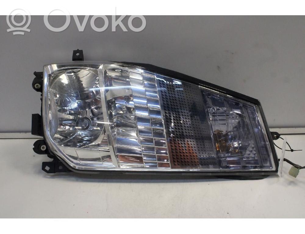 Renault Maxity Phare frontale 