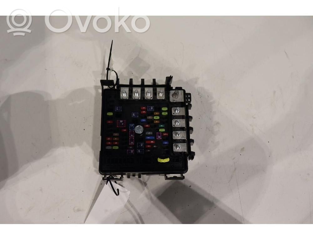 Jeep Compass Fuse module 
