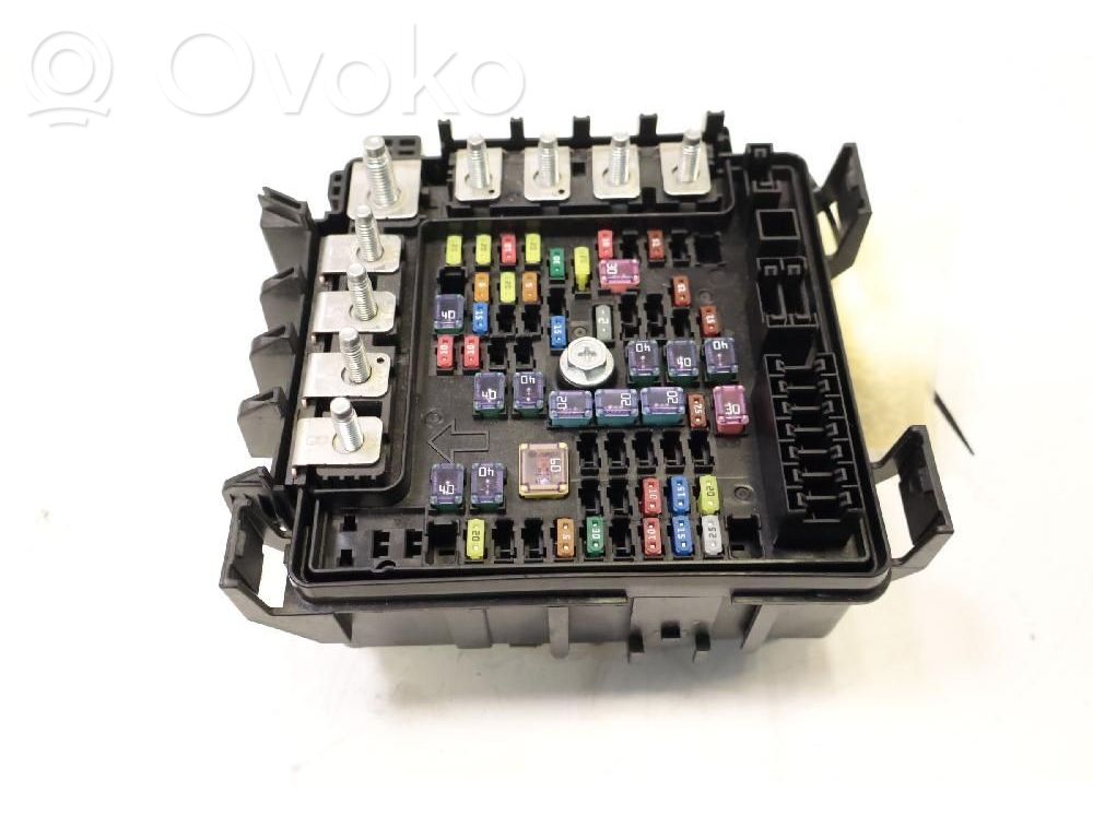 Fuse module   P68444278AA