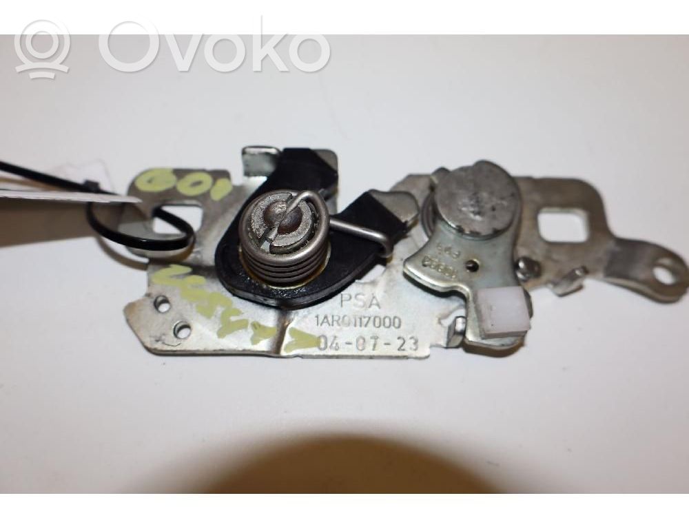 Fiat 600 Cârlig/încuietoare capotă motor