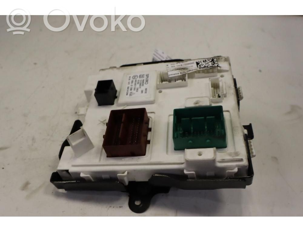 Autres unités de commande / modules   P88890003893