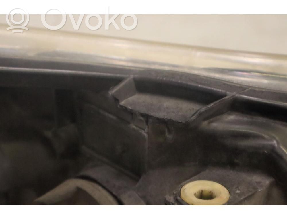 Ford Focus Headlight/headlamp 