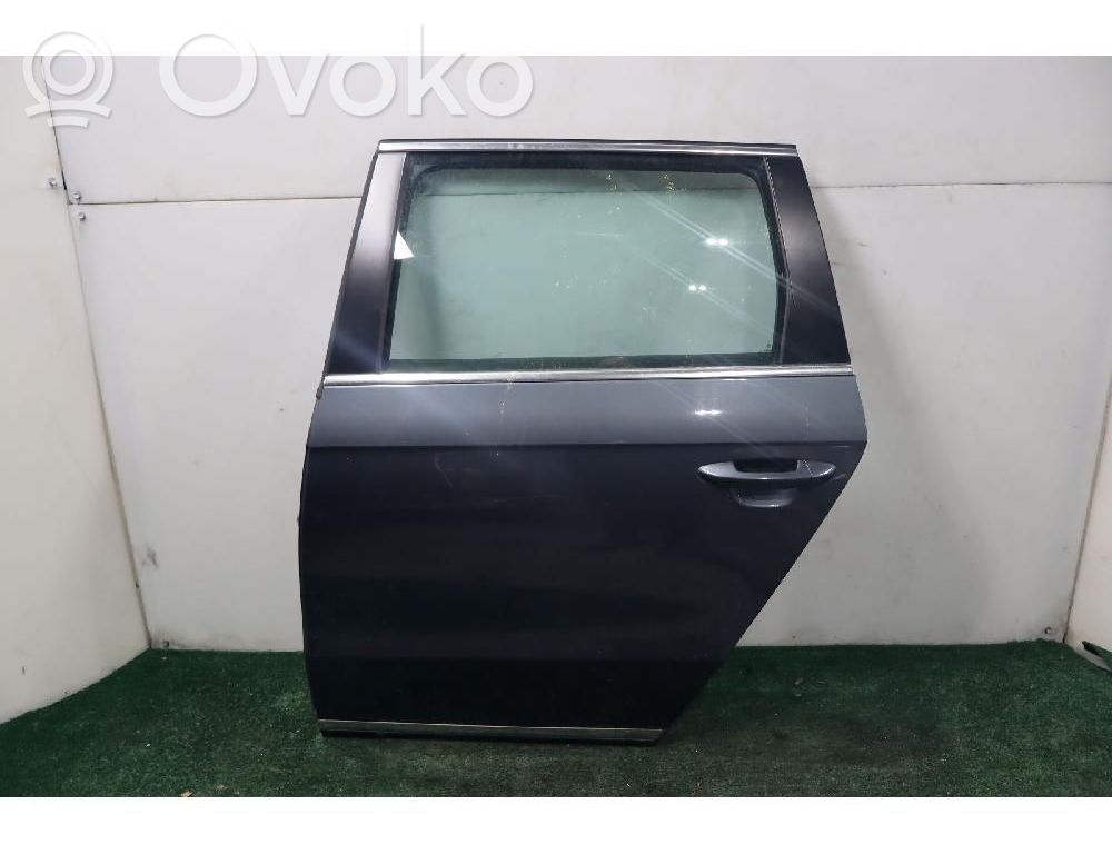 Volkswagen PASSAT B7 Portiera posteriore