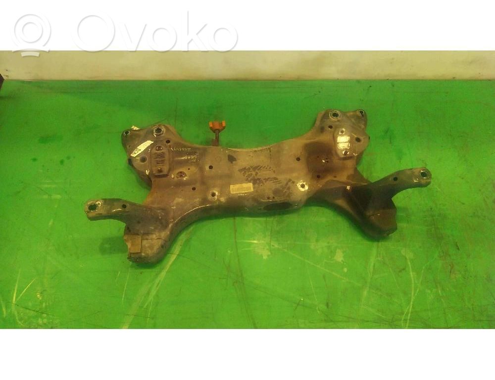 Priekinis traversas   62401A6600
