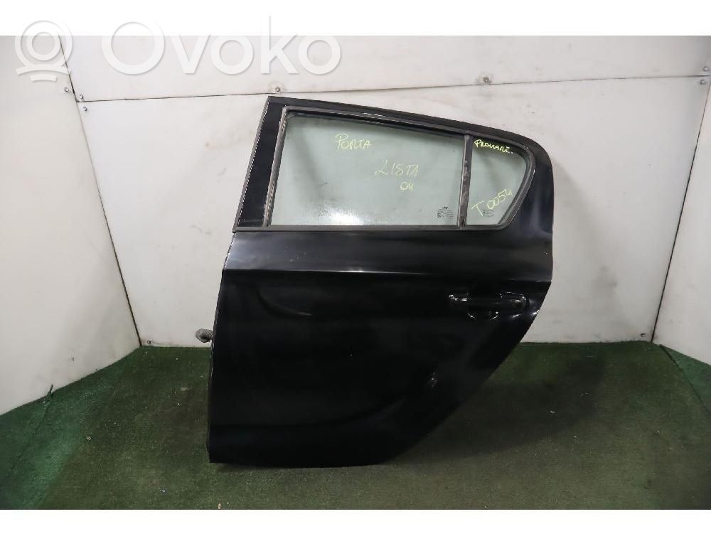 Puerta trasera   770031J010