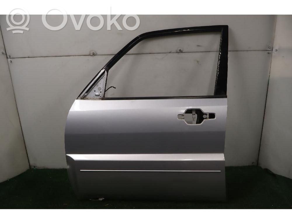 Mitsubishi Pajero Puerta delantera 