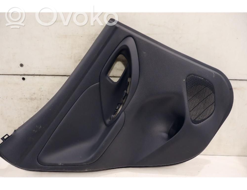 Toyota Yaris Rivestimento del pannello della portiera posteriore