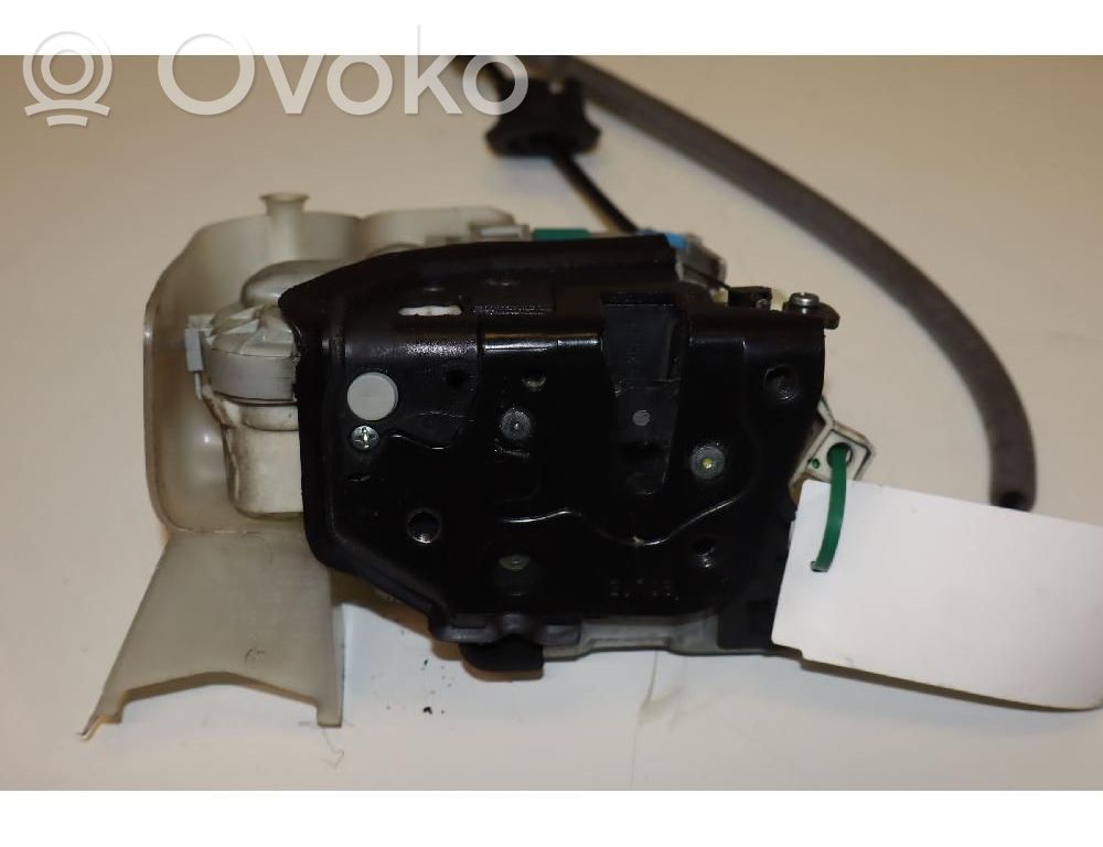 Etuoven lukko   8X1837015C