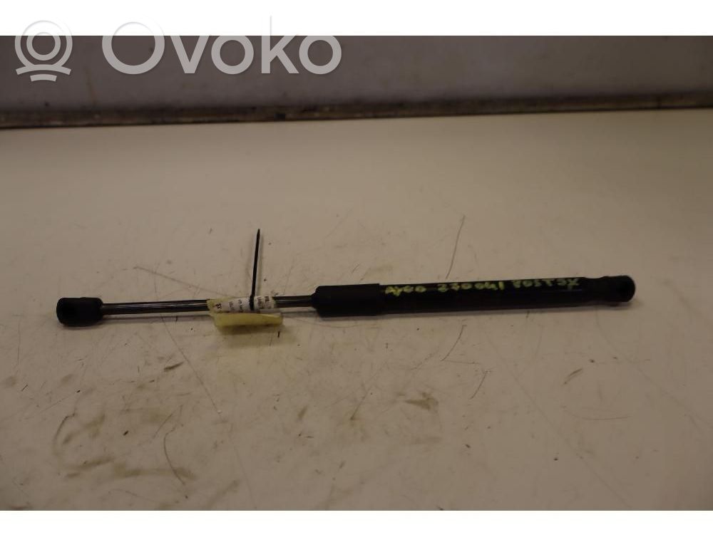 Toyota Aygo X Amortyzator klapy tylnej bagażnika