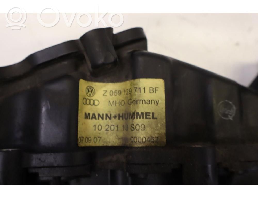 Audi A5 8T 8F Colector de admisión 