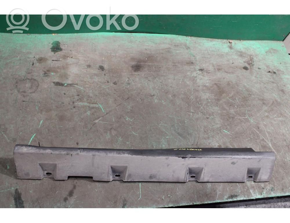 Moldura del faldón lateral