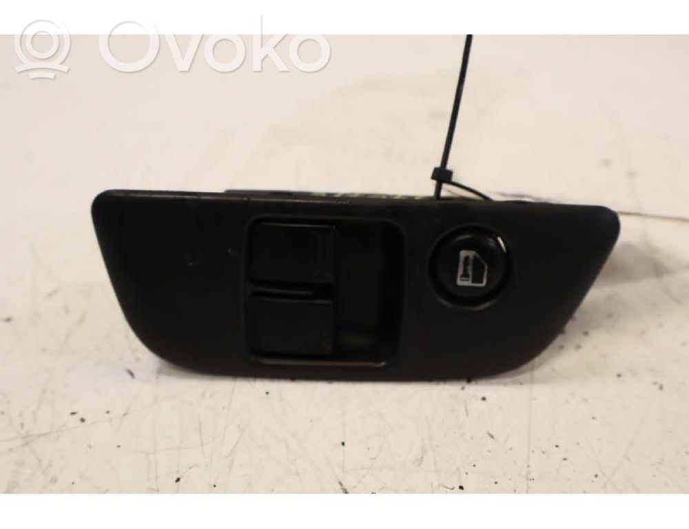 Suzuki Ignis Electric window control switch 