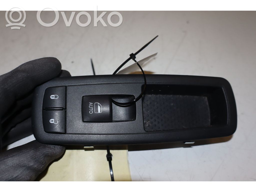 Interruptor del elevalunas eléctrico