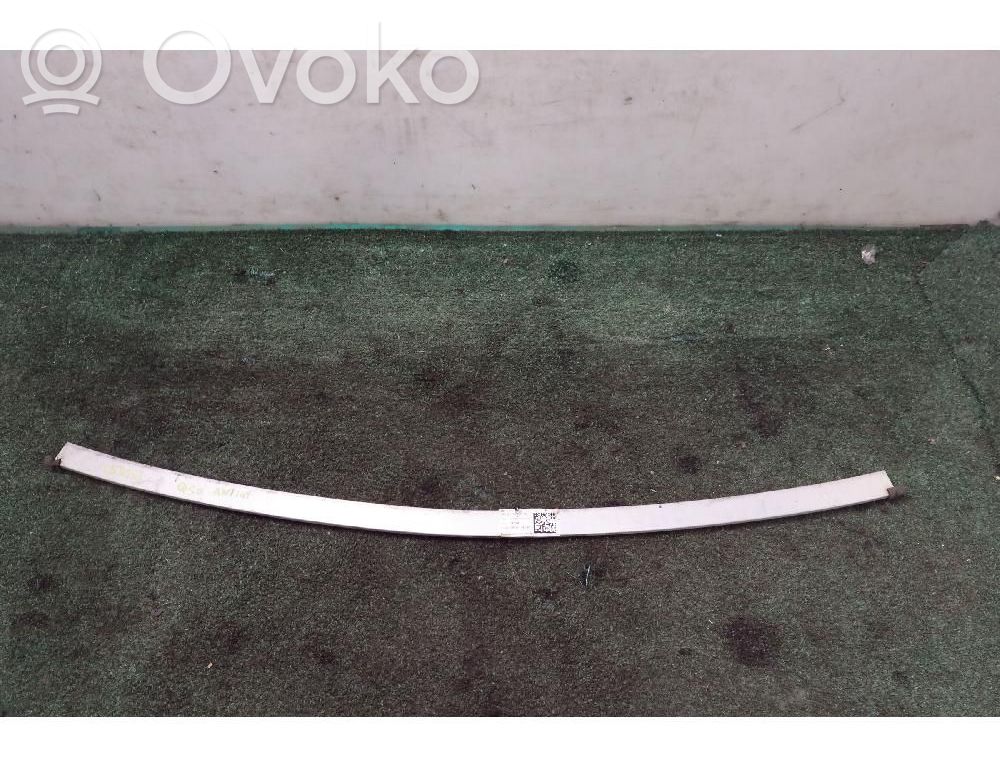 Infiniti Q50 Traversa del paraurti anteriore