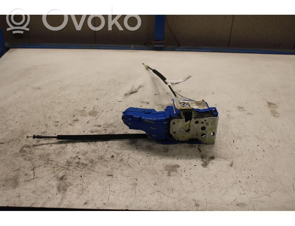 Fiat 500L Etuoven lukko 