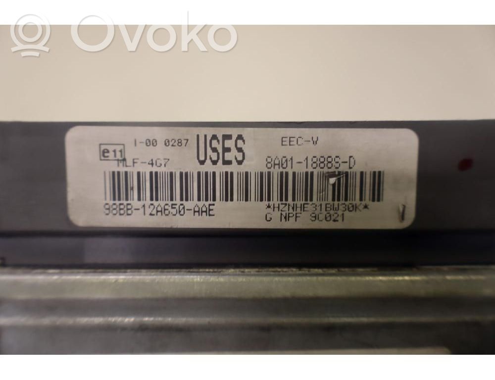 Unité / module de commande d'injection de carburant   8A011888SD