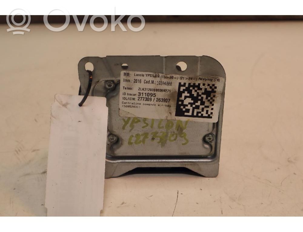 Airbag control unit/module   52052831