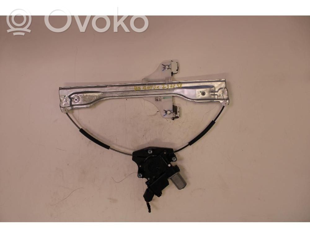Elektryczny podnośnik szyby drzwi przednich   WB1