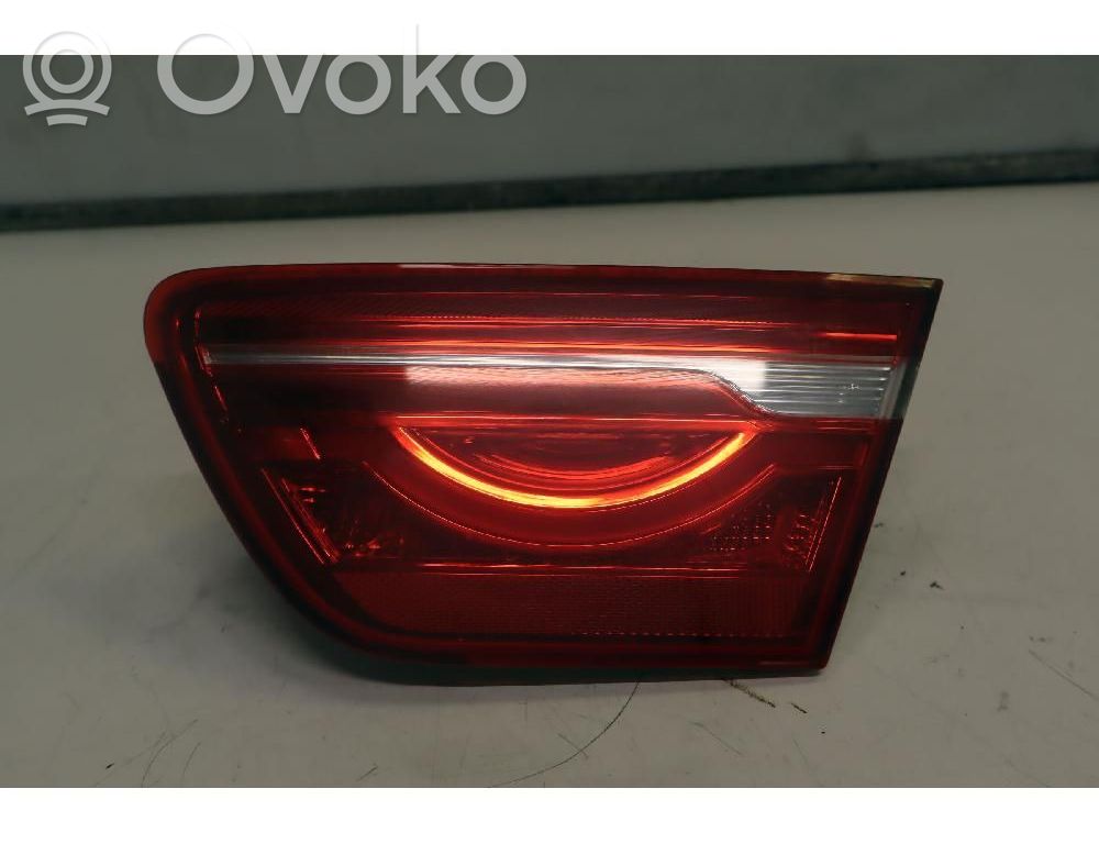 Jaguar XE Tailgate rear/tail lights 