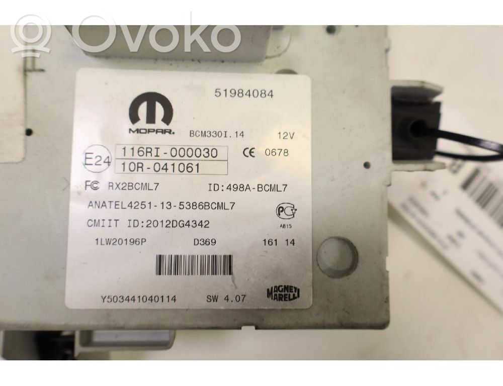 Fiat 500L Ramka / Moduł bezpieczników 