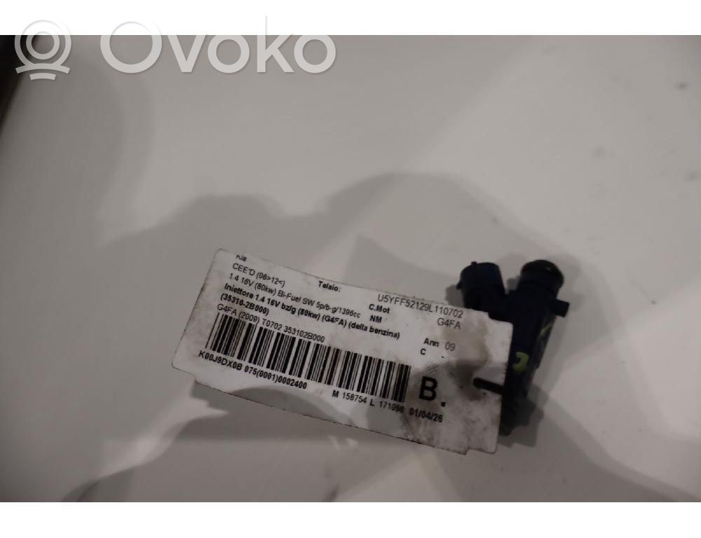Injecteur de carburant   353102B000