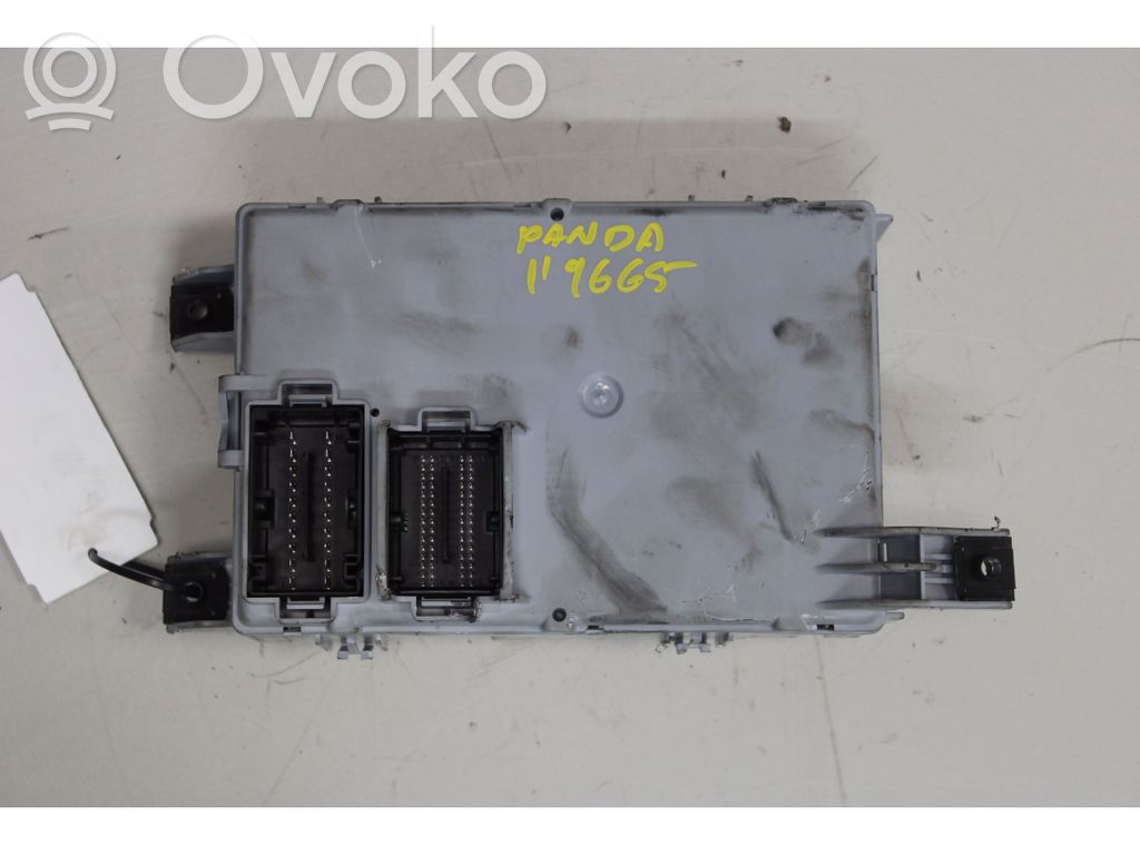 Fiat Panda III Sulakemoduuli 