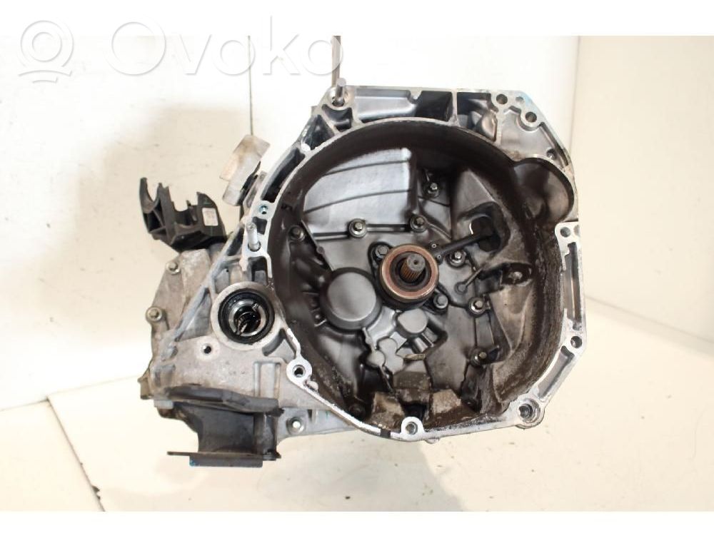 Nissan Micra K14 Scatola del cambio manuale a 5 velocità