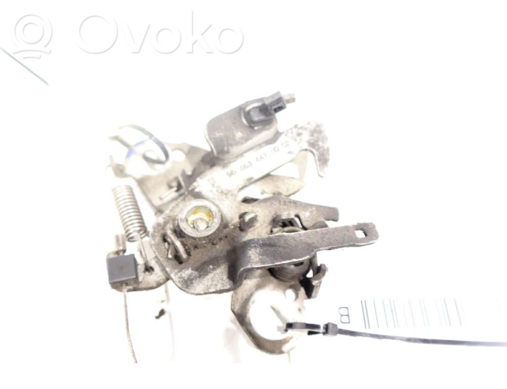 Tie down hook / loop   9686560280