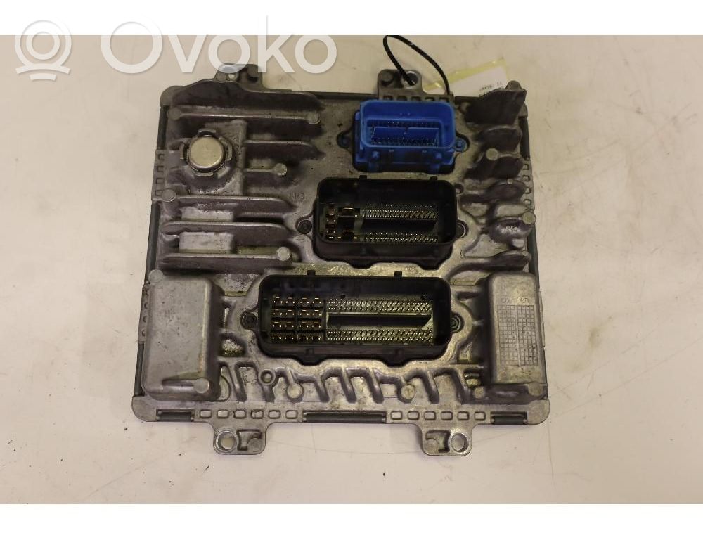 Opel Mokka X Fuel injection control unit/module 