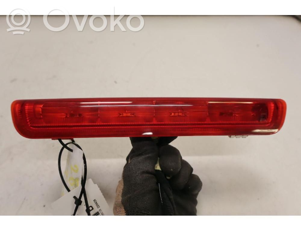 Luz de freno adicional/tercera   6351GK