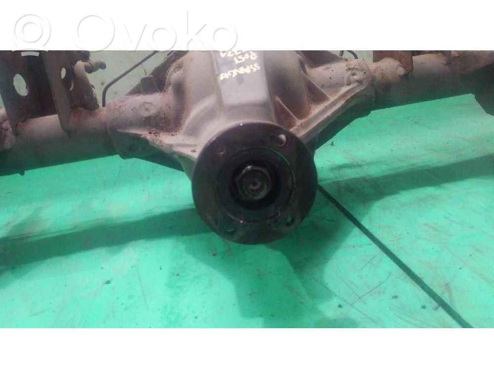 SsangYong Musso Grinda punții spate 