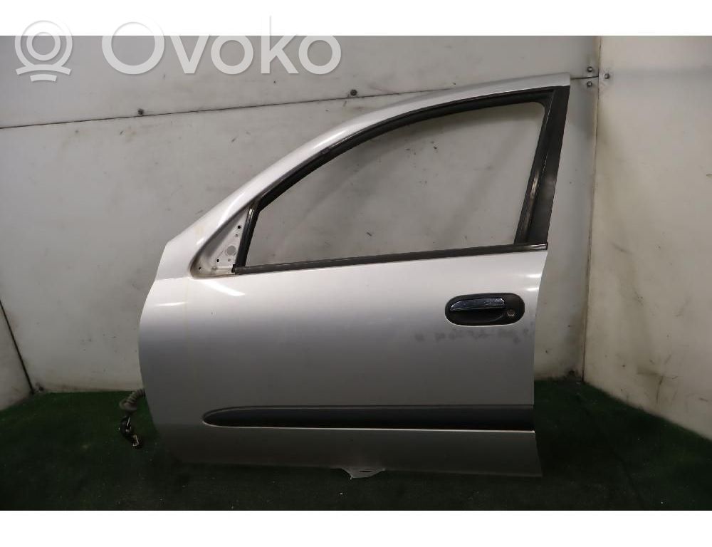 Nissan Almera N16 Portiera anteriore