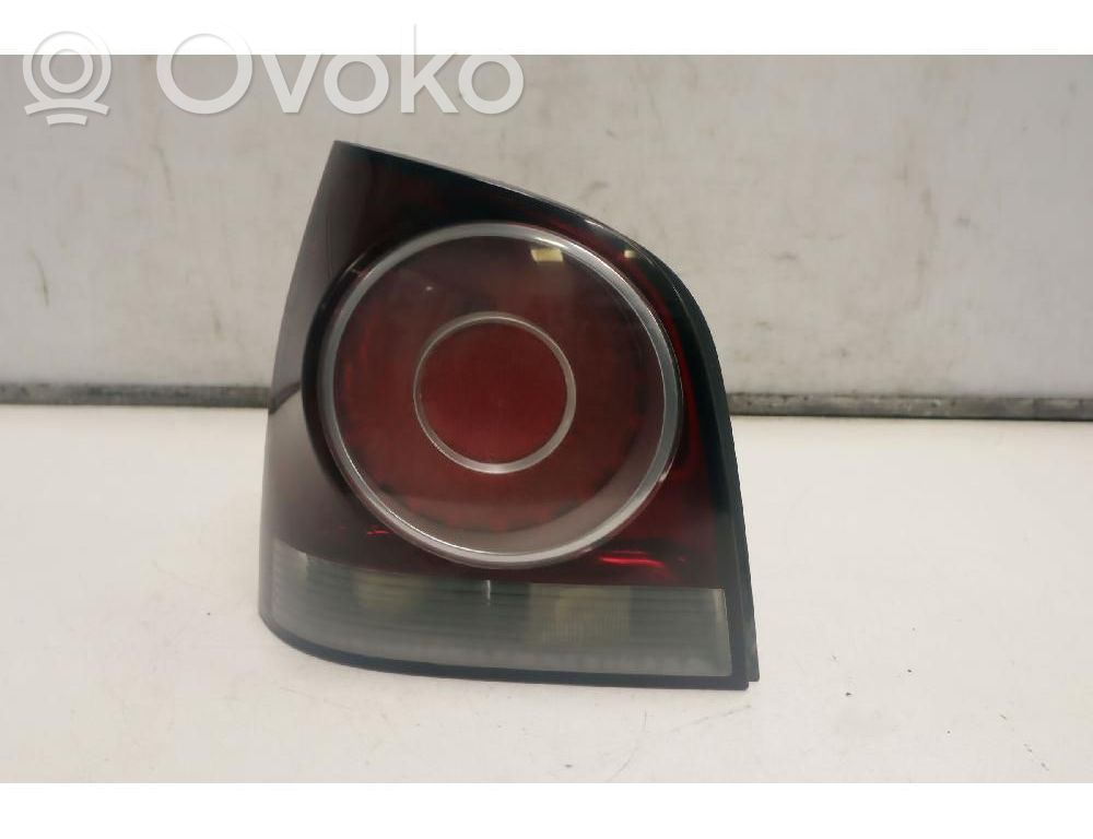Volkswagen Polo IV 9N3 Lampa tylna 