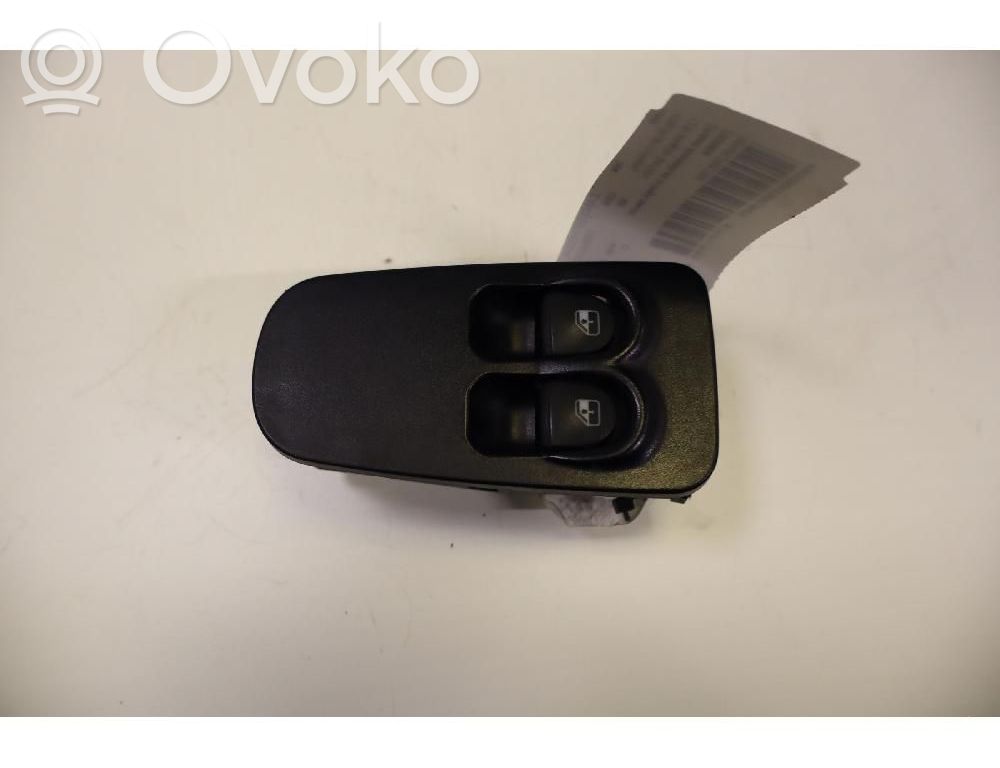 Lancia Ypsilon Electric window control switch 