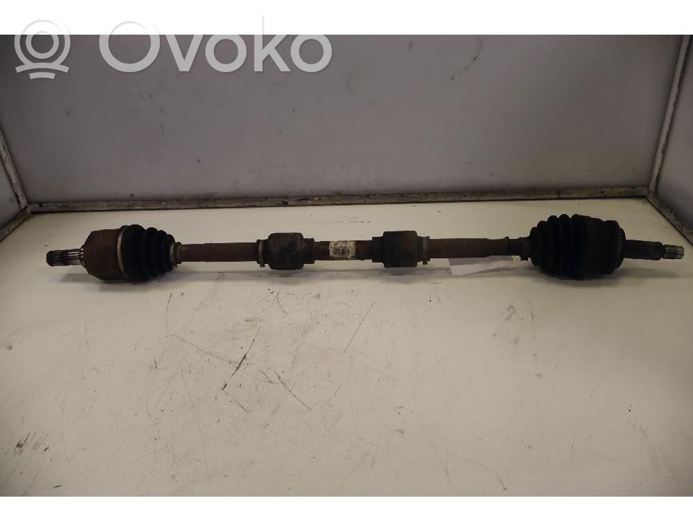 KIA Soul Etuvetoakseli